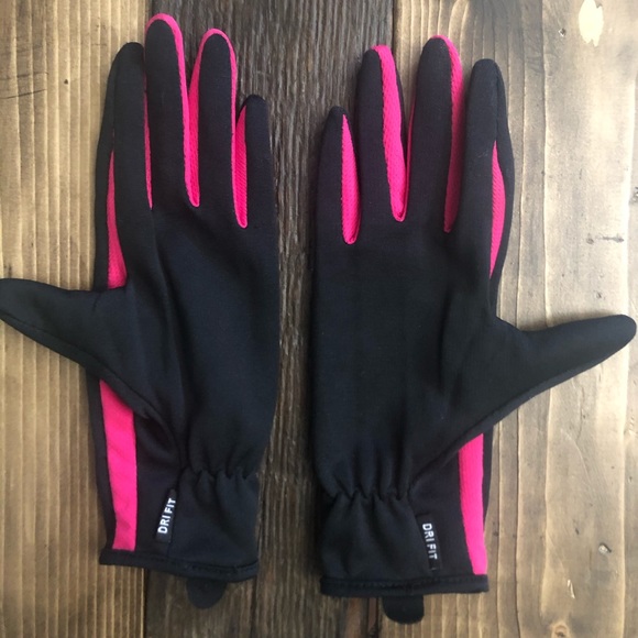 💢SOLD. Nike Dri Fit Running Gloves - Picture 2 of 3